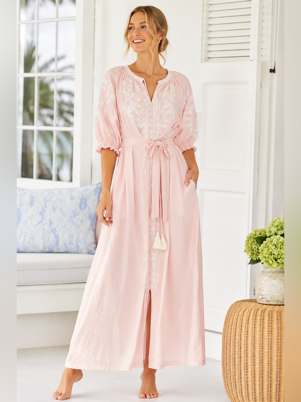 Julia Amory Embroidered Cotton Coatue Resort Maxi Dress Ballet Pink Size Small - Picture 1 of 16